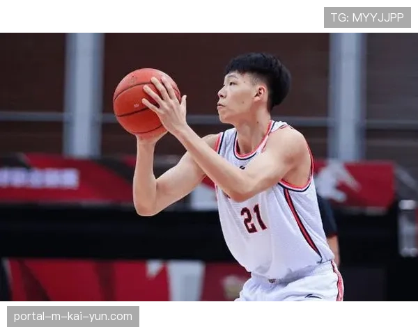 广州中锋徐昕进步显著，五项数据创生涯新高排名第一